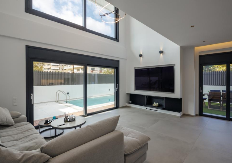 Residential Block in Alimos 01