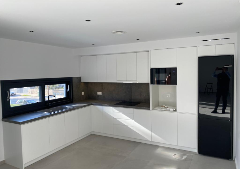 Residential Block in Alimos 01